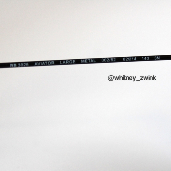 Model Display Ray-Ban Aviator Black  RB3025 58 / 62 - Picture 14 of 17